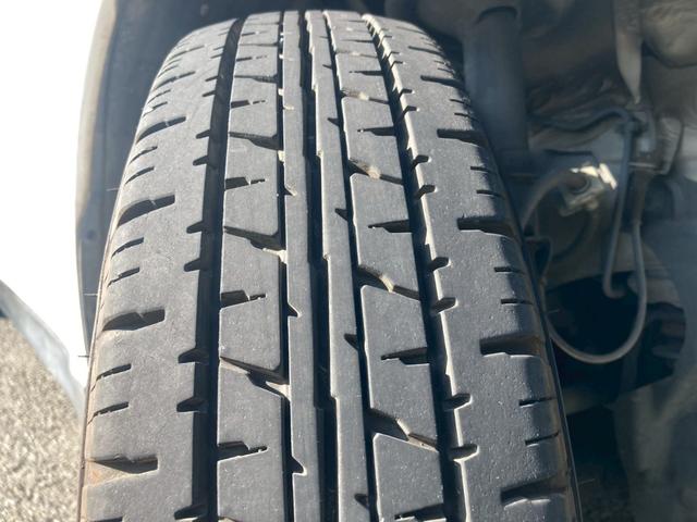 ＡＤ ＶＥ　１オーナー　記録簿　２０２５年製造タイヤ　ナビ　ブルートゥース接続　フルセグＴＶ　ＥＴＣ　キーレス　１００Ｖ電源　パワーウィンドウ　電動格納ミラー　ＣＶＴ　エアコン　パワステ　タイミングチェーン（10枚目）