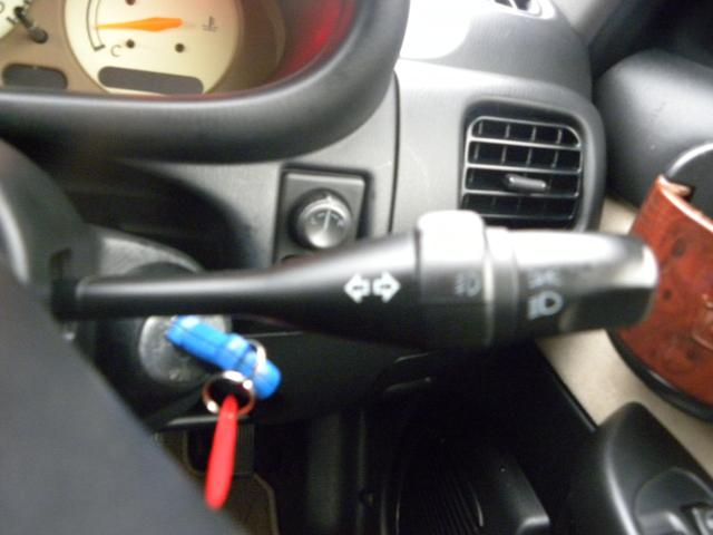 マーチ ボレロ　検９年４月　ＥＴＣ　パワステ　エアコン　パワーウィンドウ　キーレス　フォグランプ（47枚目）