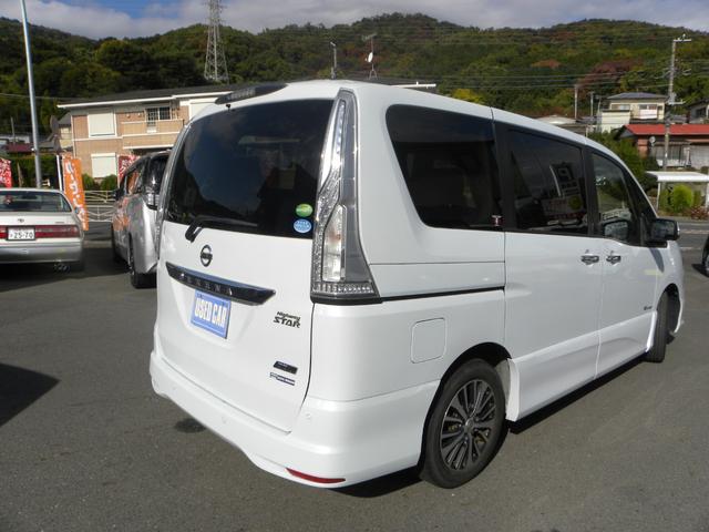セレナ ハイウェイスターＳ－ＨＶアドバンスドセーフティパック　８人乗り　ナビ　ＴＶ　ＥＴＣ　バックモニター　フリップダウンモニター　オートクルーズ　両側電動パワスラ　ＨＩＤヘッドライト　キーレス　プッシュスタート　純正１６インチアルミホイール（5枚目）
