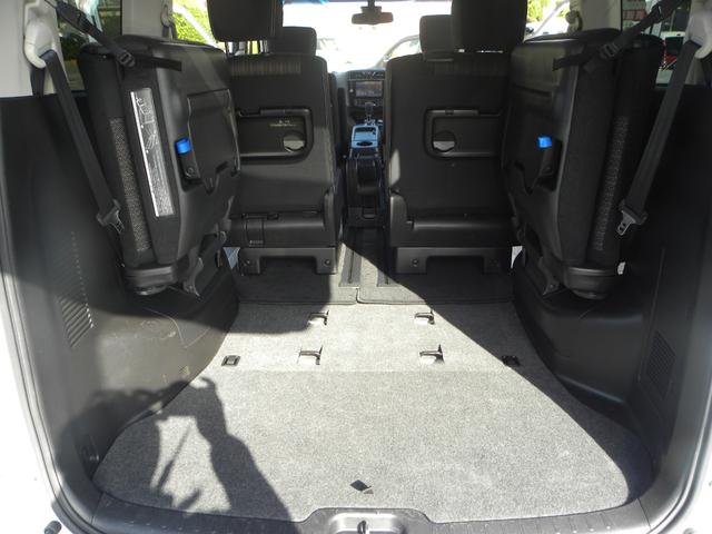 セレナ ハイウェイスターＳ－ＨＶアドバンスドセーフティパック　８人乗り　ナビ　ＴＶ　ＥＴＣ　バックモニター　フリップダウンモニター　オートクルーズ　両側電動パワスラ　ＨＩＤヘッドライト　キーレス　プッシュスタート　純正１６インチアルミホイール（36枚目）