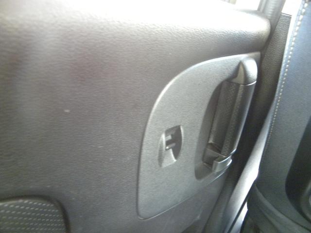 セレナ ハイウェイスターＳ－ＨＶアドバンスドセーフティパック　８人乗り　ナビ　ＴＶ　ＥＴＣ　バックモニター　フリップダウンモニター　オートクルーズ　両側電動パワスラ　ＨＩＤヘッドライト　キーレス　プッシュスタート　純正１６インチアルミホイール（45枚目）