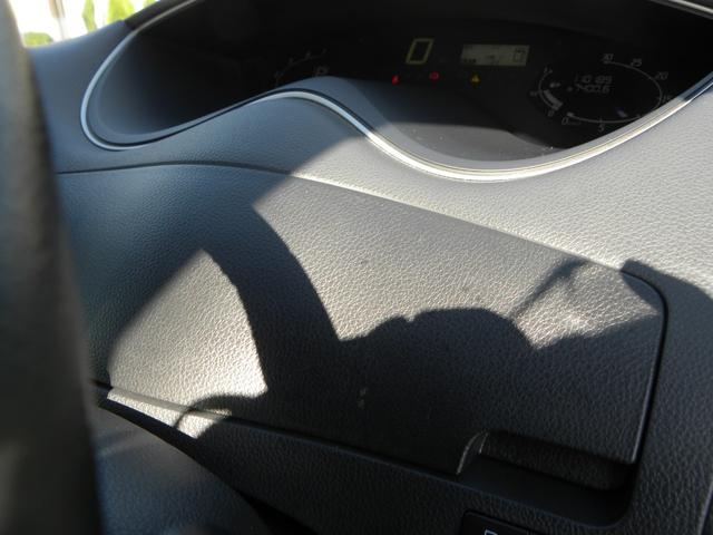 セレナ ハイウェイスターＳ－ＨＶアドバンスドセーフティパック　８人乗り　ナビ　ＴＶ　ＥＴＣ　バックモニター　フリップダウンモニター　オートクルーズ　両側電動パワスラ　ＨＩＤヘッドライト　キーレス　プッシュスタート　純正１６インチアルミホイール（63枚目）