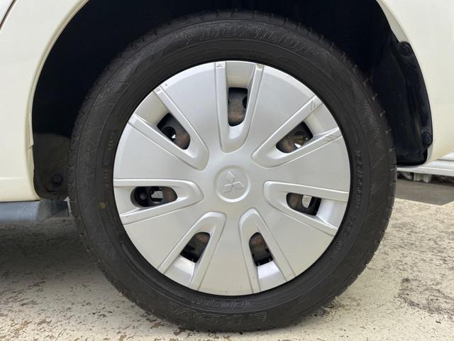 ミラージュ Ｍ　ｃａｒｒｏｚｚｅｒｉａナビ　オートエアコン　電動格納ミラー　キーレス　禁煙車　ＣＤ　ＤＶＤ再生　ＴＶ視聴（24枚目）