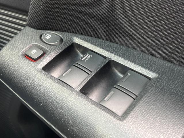 フリードスパイク Ｇ　ジャストセレクション　フリップダウン　両側電動ドア　ナビ　バックカメラ　ＥＴＣ　Ｂｌｕｅｔｏｏｔｈ　フルセグ　ドラレコ　ＨＩＤヘッド　クルコン　ＣＤ／ＤＶＤ再生　盗難防止装置　プライバシーガラス　オートライト　横滑防止装置（52枚目）