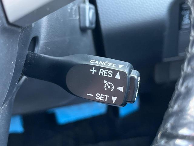 タンク カスタムＧ－Ｔ　ＴＲＤエアロ　フリップダウン　両側電動ドア　スマートアシスト　９型純正ナビ　バックカメラ　ＥＴＣ　Ｂｌｕｅｔｏｏｔｈ　フルセグ　ドラレコ　ＬＥＤヘッド　ＬＥＤフォグ　クルコン　革巻きハンドル　ＣＤ再生（11枚目）