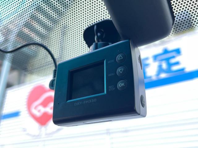 アルファード ２４０Ｓ　タイプゴールド　フリップダウン　両側電動ドア　純正ナビ　バックカメラ　ＥＴＣ　Ｂｌｕｅｔｏｏｔｈ　フルセグ　ドラレコ　禁煙車　パワーバックドア　ハーフレザーシート　ＨＩＤヘッド　クルコン　クリアランスソナー（64枚目）