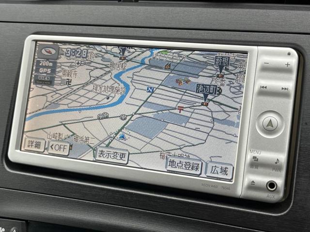 プリウス Ｓ　純正ＳＤナビ　ドラレコ　スマートキー　ビルトインＥＴＣ　オートライト　オートエアコン　ＣＤ　地デジ（3枚目）