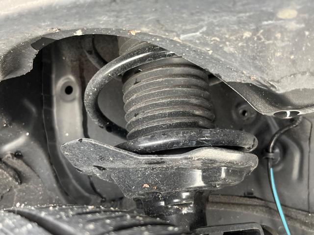 ライズ Ｚ　９インチディスプレイオーディオ　全周囲カメラ　衝突被害軽減　レーダークルーズ　禁煙車　ドラレコ　コーナーセンサー　スマートキー　ＬＥＤヘッド　ＥＴＣ２．０　オートハイビーム　車線逸脱警報　オートライト（20枚目）