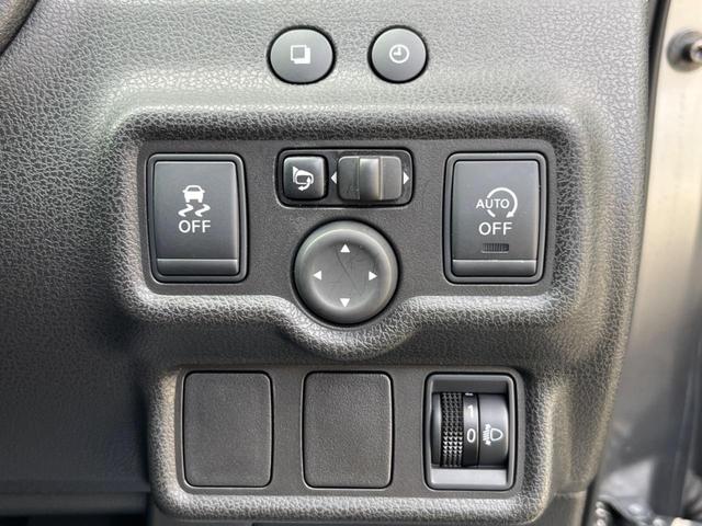 ノート メダリスト SDナビ 全周囲カメラ 禁煙車 ハーフレザーシート スマートキー LEDヘッド ETC オートライト オートエアコン 純正15インチアルミ Bluetooth CD DVD再生 フルセグ(5枚目)