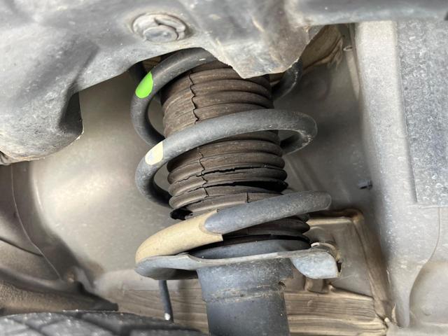 ノート メダリスト SDナビ 全周囲カメラ 禁煙車 ハーフレザーシート スマートキー LEDヘッド ETC オートライト オートエアコン 純正15インチアルミ Bluetooth CD DVD再生 フルセグ(20枚目)