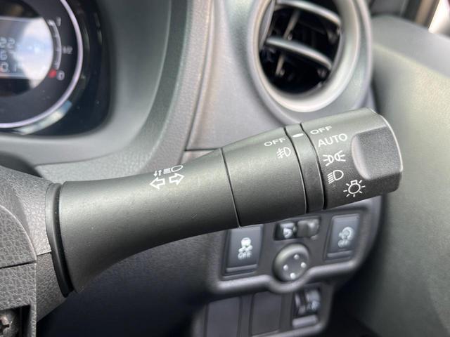 ノート メダリスト SDナビ 全周囲カメラ 禁煙車 ハーフレザーシート スマートキー LEDヘッド ETC オートライト オートエアコン 純正15インチアルミ Bluetooth CD DVD再生 フルセグ(36枚目)