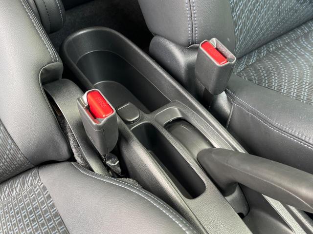 ノート メダリスト SDナビ 全周囲カメラ 禁煙車 ハーフレザーシート スマートキー LEDヘッド ETC オートライト オートエアコン 純正15インチアルミ Bluetooth CD DVD再生 フルセグ(45枚目)