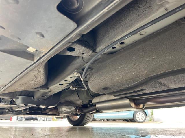 MPV 23S 両側電動ドア 純正SDナビ 後席モニター 禁煙車 スマートキー HIDヘッド ETC オートライト デュアルエアコン 純正17インチアルミ リアエアコン Bluetooth CD DVD再生 地デジ(22枚目)