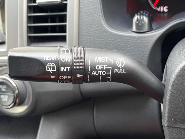 MPV 23S 両側電動ドア 純正SDナビ 後席モニター 禁煙車 スマートキー HIDヘッド ETC オートライト デュアルエアコン 純正17インチアルミ リアエアコン Bluetooth CD DVD再生 地デジ(43枚目)