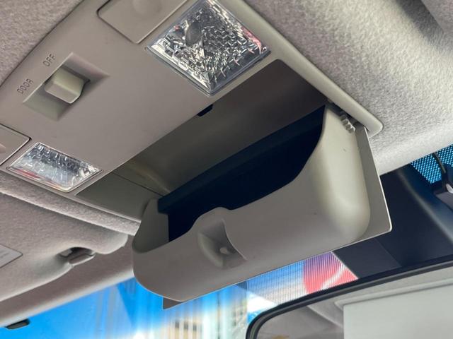 MPV 23S 両側電動ドア 純正SDナビ 後席モニター 禁煙車 スマートキー HIDヘッド ETC オートライト デュアルエアコン 純正17インチアルミ リアエアコン Bluetooth CD DVD再生 地デジ(51枚目)