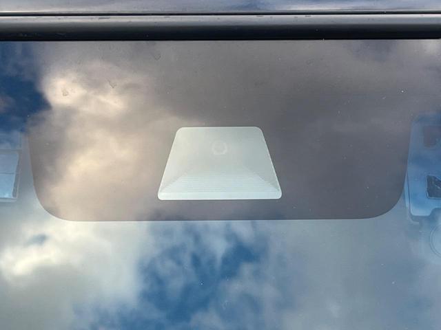 N-BOXカスタム L 電動スライドドア 純正SDナビ バックカメラ 衝突被害軽減装置 レーダークルーズ 禁煙車 ドラレコ コーナーセンサー スマートキー LEDヘッド ビルトインETC オートハイビーム 車線逸脱警報(6枚目)