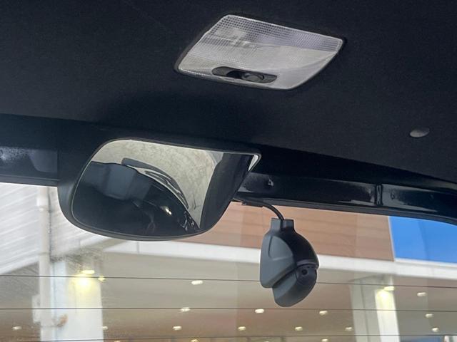 N-BOXカスタム L 電動スライドドア 純正SDナビ バックカメラ 衝突被害軽減装置 レーダークルーズ 禁煙車 ドラレコ コーナーセンサー スマートキー LEDヘッド ビルトインETC オートハイビーム 車線逸脱警報(49枚目)