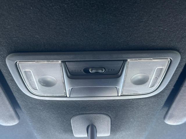 N-BOXカスタム L 電動スライドドア 純正SDナビ バックカメラ 衝突被害軽減装置 レーダークルーズ 禁煙車 ドラレコ コーナーセンサー スマートキー LEDヘッド ビルトインETC オートハイビーム 車線逸脱警報(70枚目)