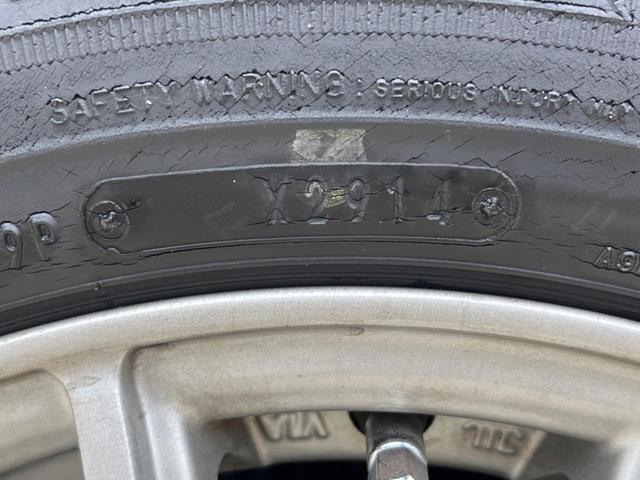 ベリーサ Ｌ　禁煙車　レザーシート　スマートキー　ビルトインＥＴＣ　オートライト　オートエアコン　Ｂｌｕｅｔｏｏｔｈ　ＣＤ　ＤＶＤ再生　地デジ（32枚目）