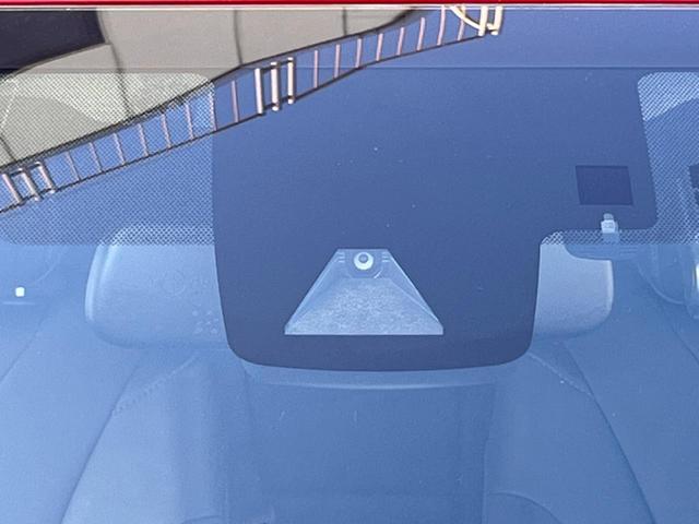 プリウス Aツーリングセレクション 純正SDナビ バックカメラ 衝突被害軽減システム レーダークルーズ 禁煙車 レザー調シート ドラレコ コーナーセンサー スマートキー LEDヘッド ビルトインETC オートハイビーム オートライト(5枚目)