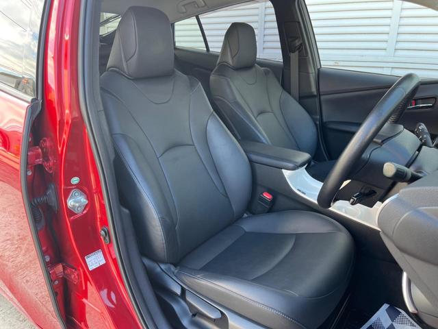 プリウス Aツーリングセレクション 純正SDナビ バックカメラ 衝突被害軽減システム レーダークルーズ 禁煙車 レザー調シート ドラレコ コーナーセンサー スマートキー LEDヘッド ビルトインETC オートハイビーム オートライト(9枚目)