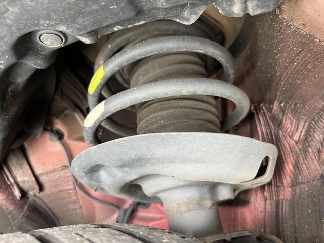 プリウス Aツーリングセレクション 純正SDナビ バックカメラ 衝突被害軽減システム レーダークルーズ 禁煙車 レザー調シート ドラレコ コーナーセンサー スマートキー LEDヘッド ビルトインETC オートハイビーム オートライト(20枚目)