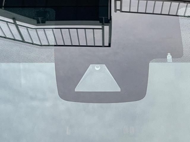 プリウス A トヨタセーフティセンス 純正SDナビ 全周囲カメラ ETC Bluetooth フルセグ ドラレコ LEDヘッド LEDフォグ オートハイビーム 革巻きハンドル 純正15インチAW CD/DVD再生(5枚目)