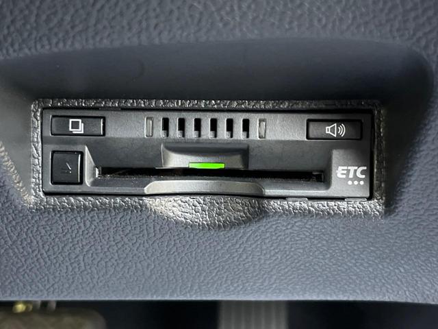 プリウス A トヨタセーフティセンス 純正SDナビ 全周囲カメラ ETC Bluetooth フルセグ ドラレコ LEDヘッド LEDフォグ オートハイビーム 革巻きハンドル 純正15インチAW CD/DVD再生(7枚目)