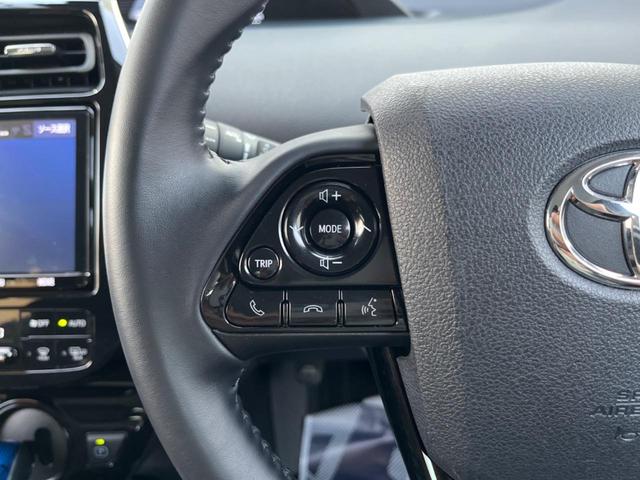 プリウス A トヨタセーフティセンス 純正SDナビ 全周囲カメラ ETC Bluetooth フルセグ ドラレコ LEDヘッド LEDフォグ オートハイビーム 革巻きハンドル 純正15インチAW CD/DVD再生(50枚目)