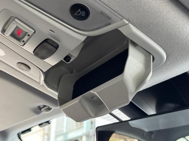 プリウス A トヨタセーフティセンス 純正SDナビ 全周囲カメラ ETC Bluetooth フルセグ ドラレコ LEDヘッド LEDフォグ オートハイビーム 革巻きハンドル 純正15インチAW CD/DVD再生(62枚目)