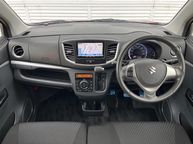 ワゴンＲスティングレー Ｔ　ＤＶＤナビ　バックカメラ　ＥＴＣ　Ｂｌｕｅｔｏｏｔｈ　フルセグ　スマートキー　ＨＩＤヘッド　革巻きハンドル　純正１５インチＡＷ　フォグライト　ＣＤ／ＤＶＤ再生　盗難防止装置　プライバシーガラス（2枚目）