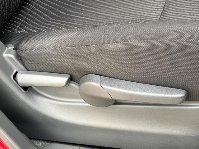 ワゴンＲスティングレー Ｔ　ＤＶＤナビ　バックカメラ　ＥＴＣ　Ｂｌｕｅｔｏｏｔｈ　フルセグ　スマートキー　ＨＩＤヘッド　革巻きハンドル　純正１５インチＡＷ　フォグライト　ＣＤ／ＤＶＤ再生　盗難防止装置　プライバシーガラス（42枚目）