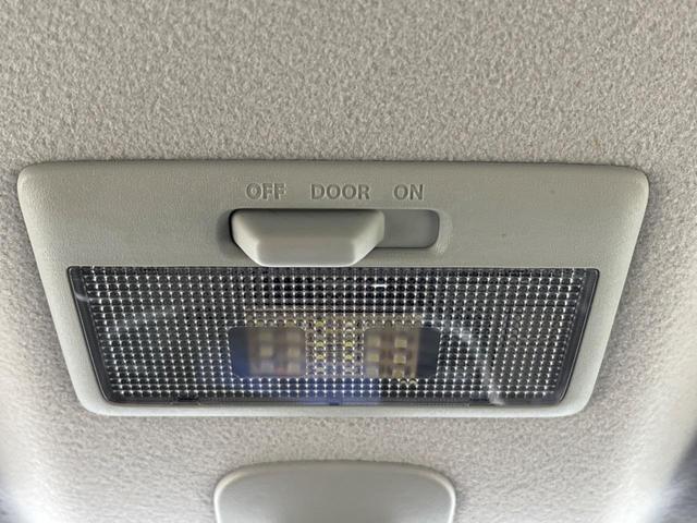 ワゴンＲスティングレー Ｔ　ＤＶＤナビ　バックカメラ　ＥＴＣ　Ｂｌｕｅｔｏｏｔｈ　フルセグ　スマートキー　ＨＩＤヘッド　革巻きハンドル　純正１５インチＡＷ　フォグライト　ＣＤ／ＤＶＤ再生　盗難防止装置　プライバシーガラス（59枚目）