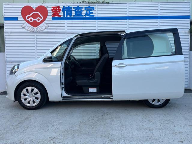 ポルテ G 電動スライドドア 純正ナビ バックカメラ ETC フルセグ 禁煙車 革巻きハンドル CD/DVD再生 盗難防止装置 プライバシーガラス オートライト アイドリングストップ 横滑防止装置(35枚目)