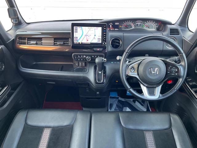 Ｎ－ＢＯＸカスタム Ｇ・Ｌターボホンダセンシング　両側電動ドア　純正８型ナビ　アダプティブクルーズ　バックカメラ　ＥＴＣ　Ｂｌｕｅｔｏｏｔｈ　フルセグ　ドラレコ　禁煙車　スマートキー　ハーフレザーシート　ＬＥＤヘッド　ＬＥＤフォグ　レーンキープ（2枚目）