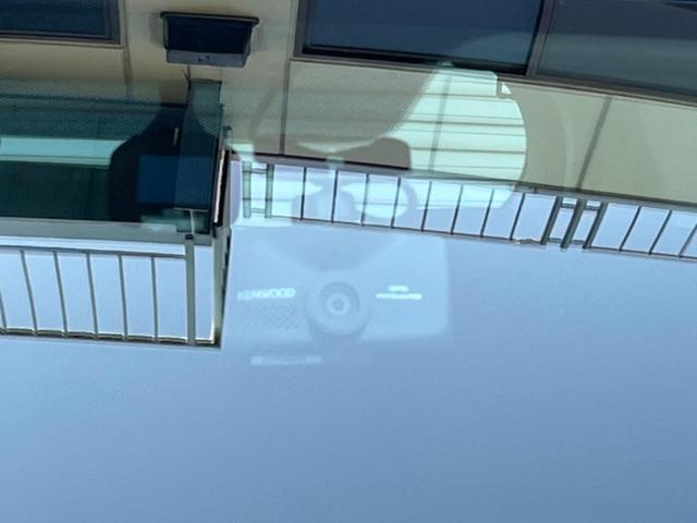 プレマシー 20S-スカイアクティブ 電動スライドドア 純正ナビ バックカメラ ETC Bluetooth フルセグ ドラレコ 禁煙車 HIDヘッド 革巻きハンドル 純正15インチAW フォグライト CD/DVD再生 盗難防止装置(7枚目)