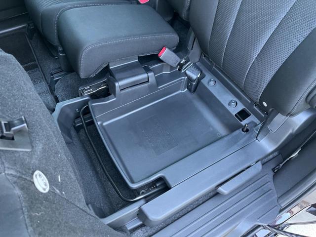 プレマシー 20S-スカイアクティブ 電動スライドドア 純正ナビ バックカメラ ETC Bluetooth フルセグ ドラレコ 禁煙車 HIDヘッド 革巻きハンドル 純正15インチAW フォグライト CD/DVD再生 盗難防止装置(43枚目)