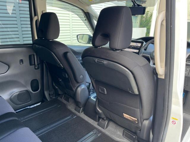 セレナ e-パワー XV フリップダウン 両側電動ドア プロパイロット インテリジェントエマージェンシーブレーキ 純正10型ナビ 全周囲カメラ ETC Bluetooth フルセグ ドラレコ 禁煙車 LEDヘッド レーンキープ(31枚目)