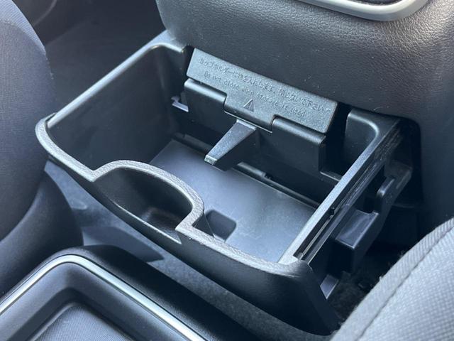 セレナ e-パワー XV フリップダウン 両側電動ドア プロパイロット インテリジェントエマージェンシーブレーキ 純正10型ナビ 全周囲カメラ ETC Bluetooth フルセグ ドラレコ 禁煙車 LEDヘッド レーンキープ(61枚目)