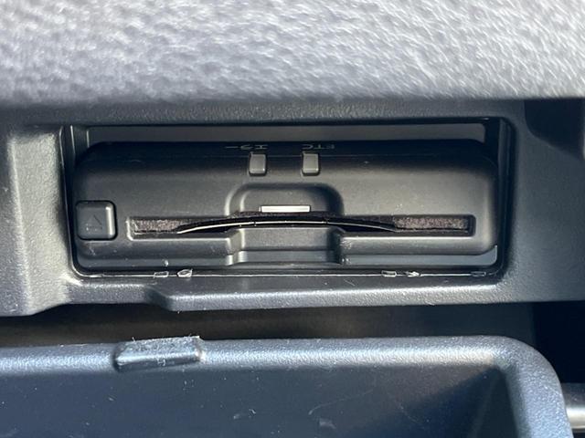 セレナ e-パワー XV フリップダウン 両側電動ドア プロパイロット インテリジェントエマージェンシーブレーキ 純正10型ナビ 全周囲カメラ ETC Bluetooth フルセグ ドラレコ 禁煙車 LEDヘッド レーンキープ(64枚目)