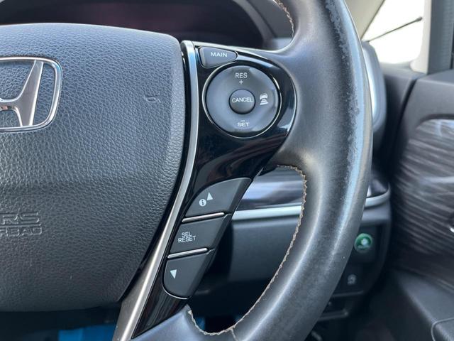 オデッセイ アブソルート・ＥＸ　後席モニター　両側電動ドア　純正ナビ　全周囲カメラ　アダプティブクルーズ　ＥＴＣ　Ｂｌｕｅｔｏｏｔｈ　フルセグ　ドラレコ　禁煙車　ハーフレザーシート　ＬＥＤヘッド　ＬＥＤフォグ　レーンキープ（7枚目）