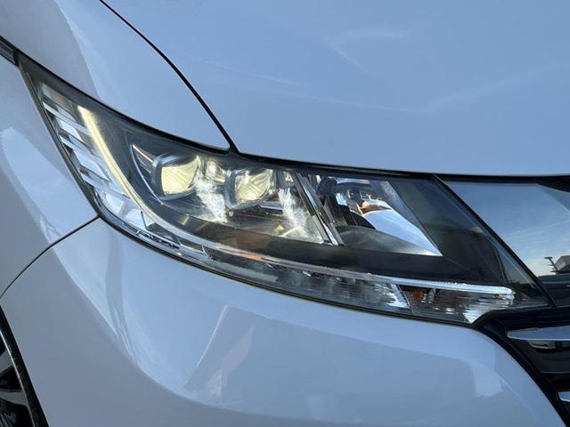 オデッセイ アブソルート・ＥＸ　後席モニター　両側電動ドア　純正ナビ　全周囲カメラ　アダプティブクルーズ　ＥＴＣ　Ｂｌｕｅｔｏｏｔｈ　フルセグ　ドラレコ　禁煙車　ハーフレザーシート　ＬＥＤヘッド　ＬＥＤフォグ　レーンキープ（12枚目）