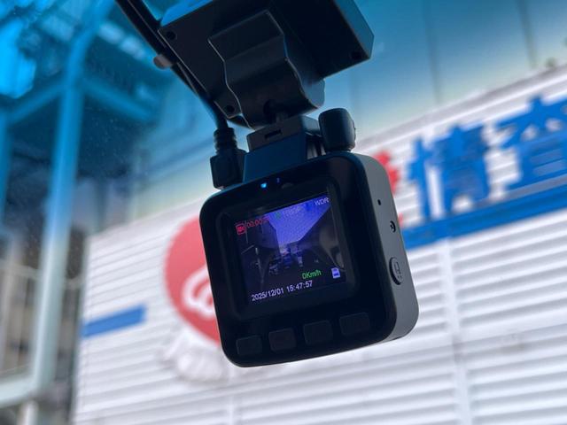 オデッセイ アブソルート・ＥＸ　後席モニター　両側電動ドア　純正ナビ　全周囲カメラ　アダプティブクルーズ　ＥＴＣ　Ｂｌｕｅｔｏｏｔｈ　フルセグ　ドラレコ　禁煙車　ハーフレザーシート　ＬＥＤヘッド　ＬＥＤフォグ　レーンキープ（42枚目）