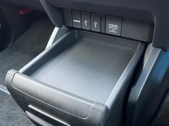 オデッセイ アブソルート・ＥＸ　後席モニター　両側電動ドア　純正ナビ　全周囲カメラ　アダプティブクルーズ　ＥＴＣ　Ｂｌｕｅｔｏｏｔｈ　フルセグ　ドラレコ　禁煙車　ハーフレザーシート　ＬＥＤヘッド　ＬＥＤフォグ　レーンキープ（62枚目）