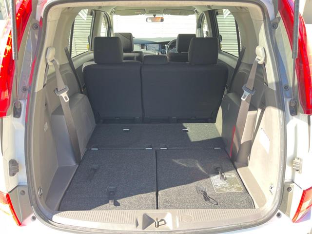 アイシス プラタナ 4WD 片側電動スライドドア 純正HDDナビ バックカメラ 禁煙車 コーナーセンサー スマートキー HIDヘッド ETC 純正16インチアルミ オートエアコン CD DVD再生(11枚目)