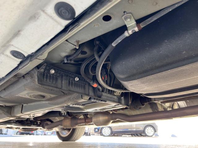 アイシス プラタナ 4WD 片側電動スライドドア 純正HDDナビ バックカメラ 禁煙車 コーナーセンサー スマートキー HIDヘッド ETC 純正16インチアルミ オートエアコン CD DVD再生(23枚目)