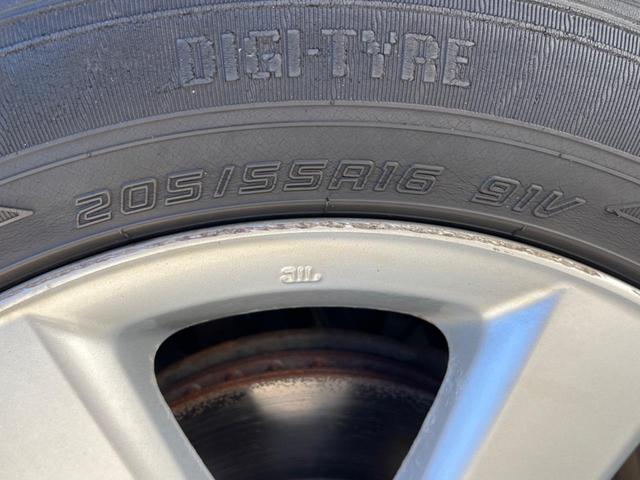 アイシス プラタナ 4WD 片側電動スライドドア 純正HDDナビ バックカメラ 禁煙車 コーナーセンサー スマートキー HIDヘッド ETC 純正16インチアルミ オートエアコン CD DVD再生(33枚目)