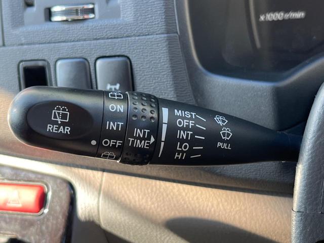 アイシス プラタナ 4WD 片側電動スライドドア 純正HDDナビ バックカメラ 禁煙車 コーナーセンサー スマートキー HIDヘッド ETC 純正16インチアルミ オートエアコン CD DVD再生(48枚目)