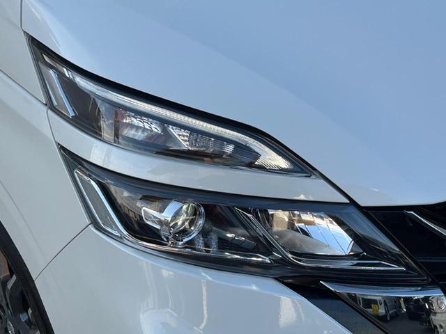 セレナ ニスモ 純正エアロ 両側電動ドア プロパイロット エマージェンシーブレーキ 9型純正ナビ 全周囲カメラ アダプティブクルーズ ETC Bluetooth フルセグ ドラレコ 禁煙車 LEDヘッド LEDフォグ(13枚目)