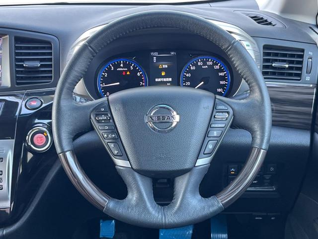 エルグランド 250ハイウェイスターS アーバンクロム フリップダウン 両側電動ドア インテリジェントエマージェンシーブレーキ 純正ナビ 全周囲カメラ インテリジェントクルーズ ETC 禁煙車 ハーフレザーシート LEDヘッド LEDフォグ レーンキープ(12枚目)